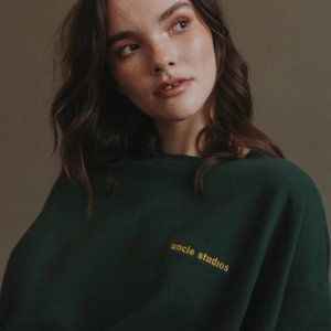 Uncle Studios Crewneck 001 - size M